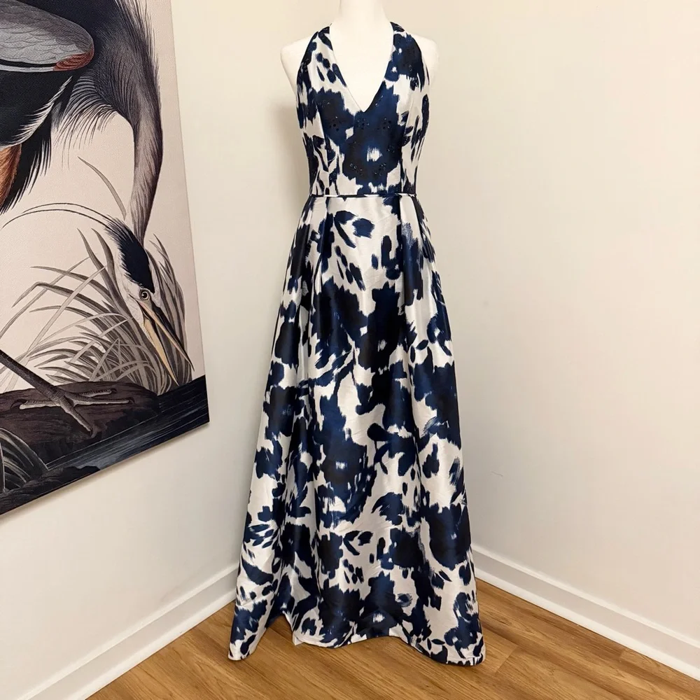 Adrianna Papell Navy and White Floral Gown size 2 pockets - Picture 1 of 15